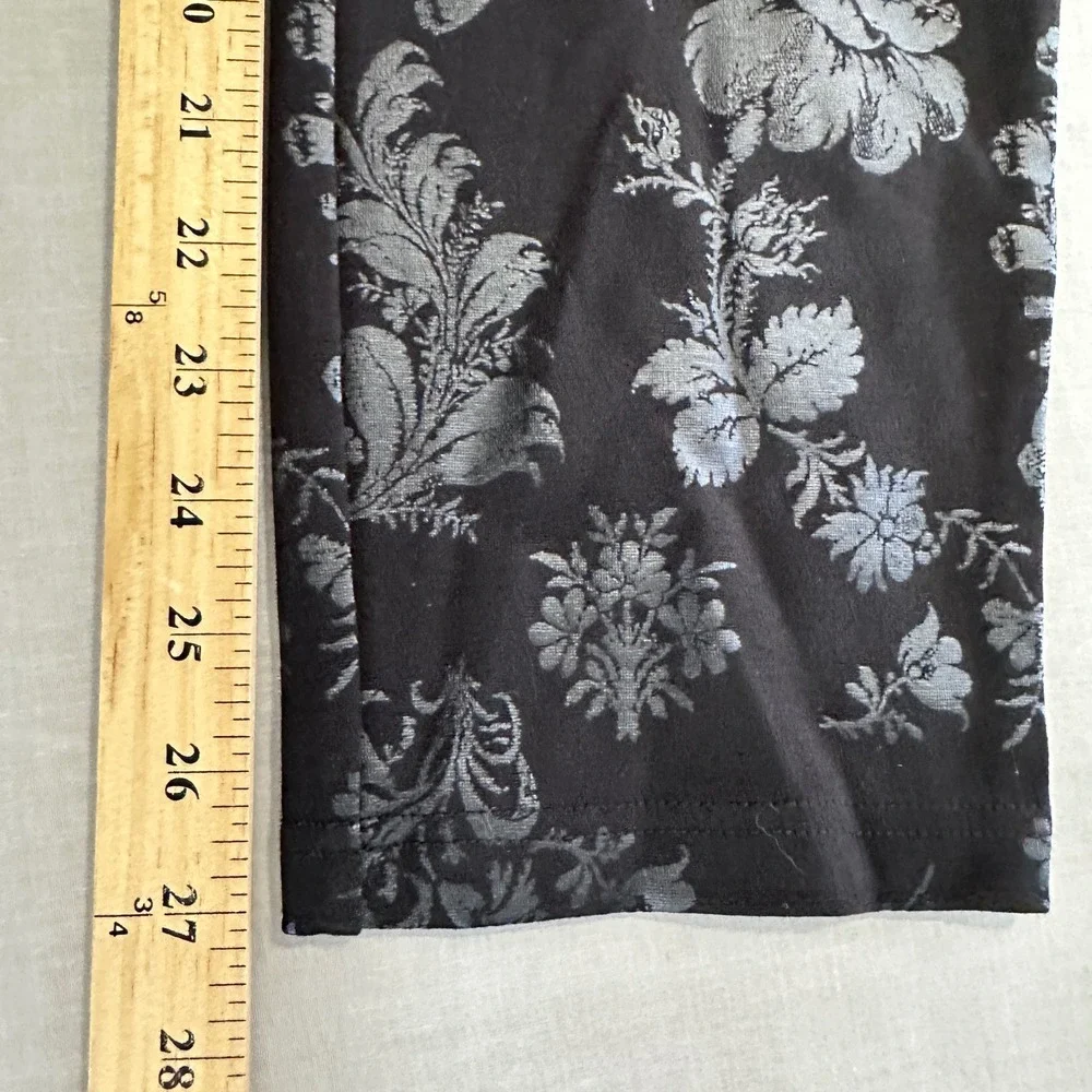 Christopher & Banks Women's 10P Pants Black Floral Damask Brocade Pull On Petite
